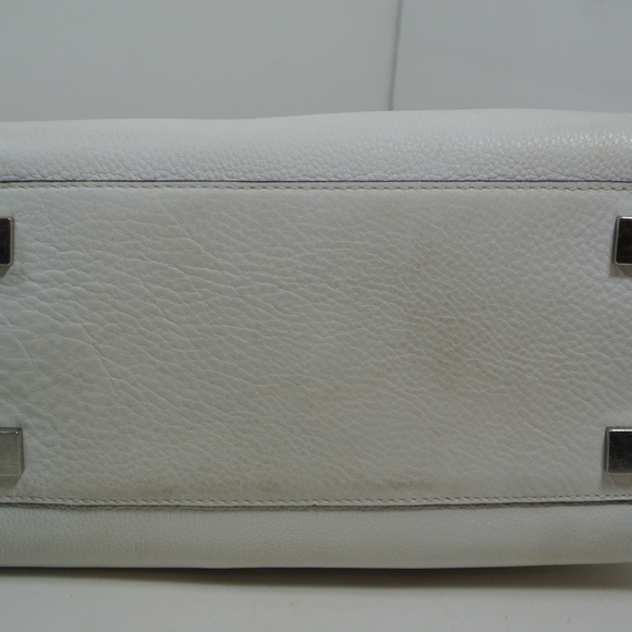 Michael Kors white leather purse - Picture 7 of 11